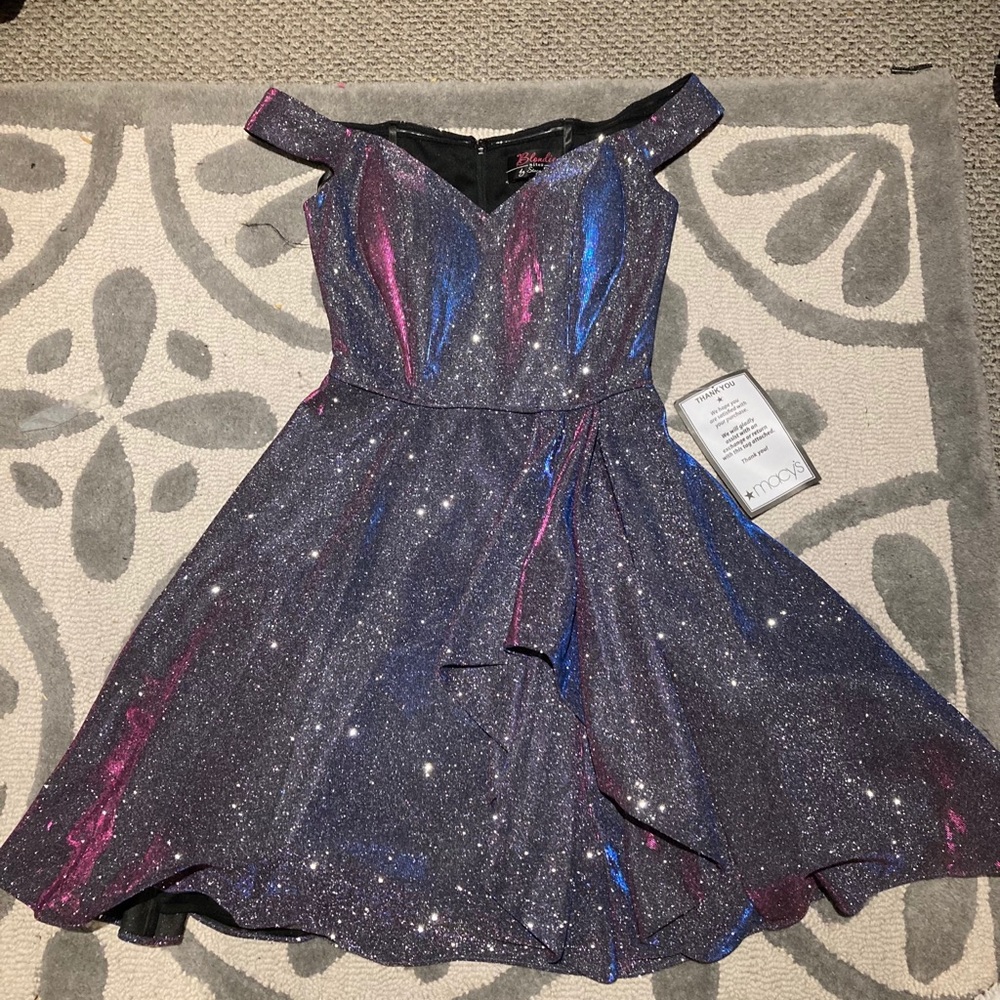 NWT gorgeous sparkly prom dress